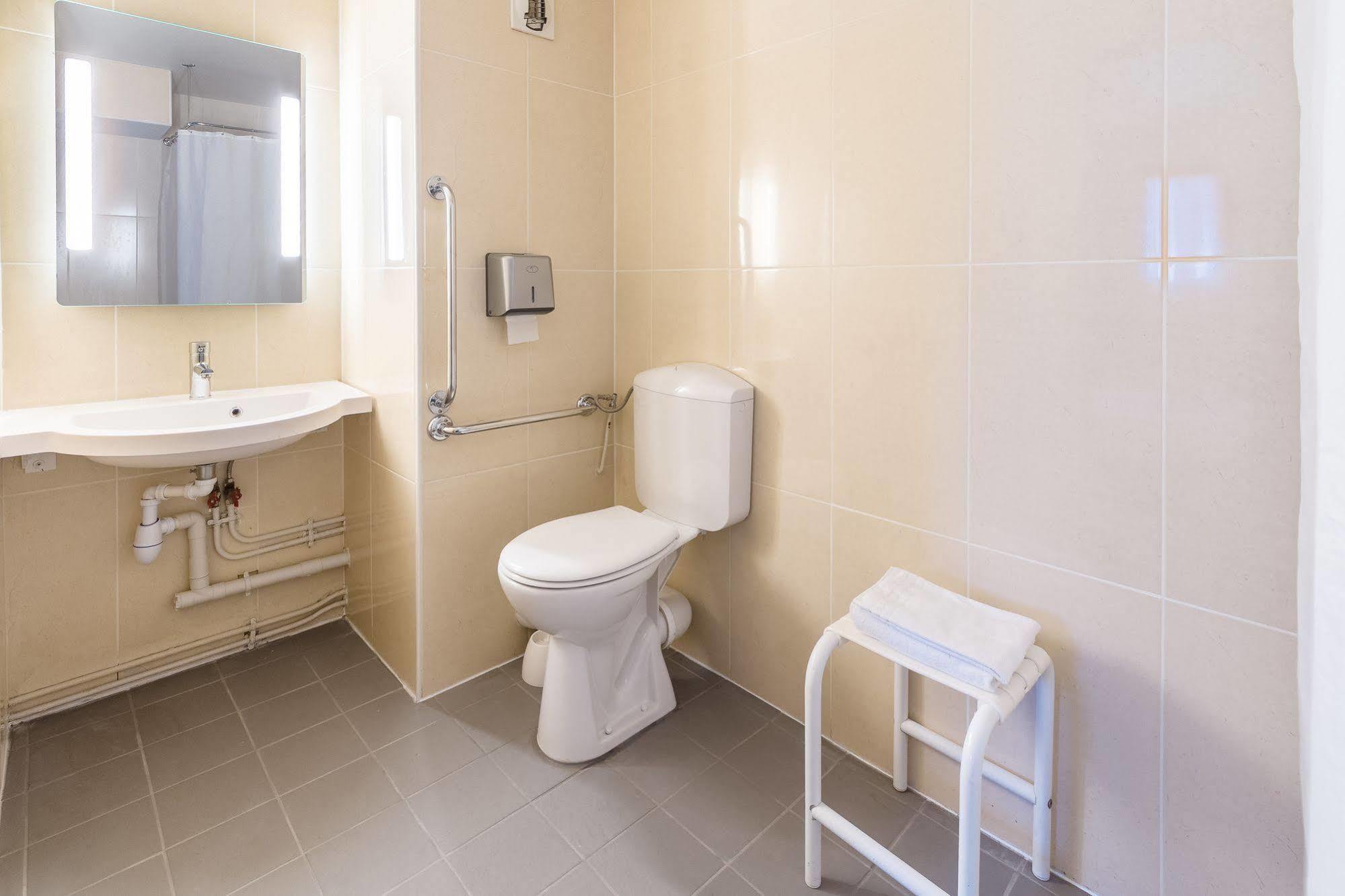 B&B Hotel Grenoble Universite 1 Gières Εξωτερικό φωτογραφία