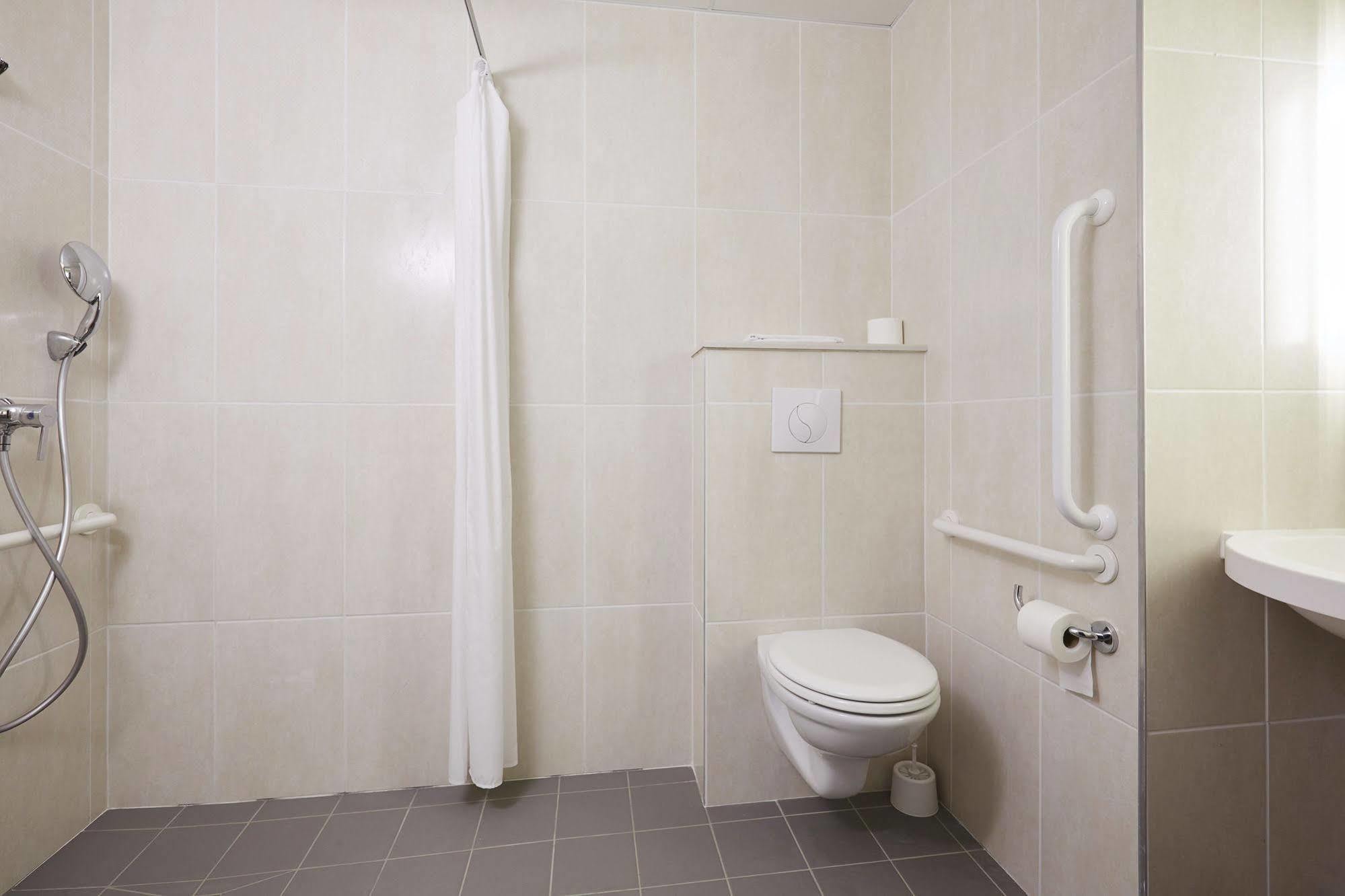 B&B Hotel Grenoble Universite 1 Gières Εξωτερικό φωτογραφία